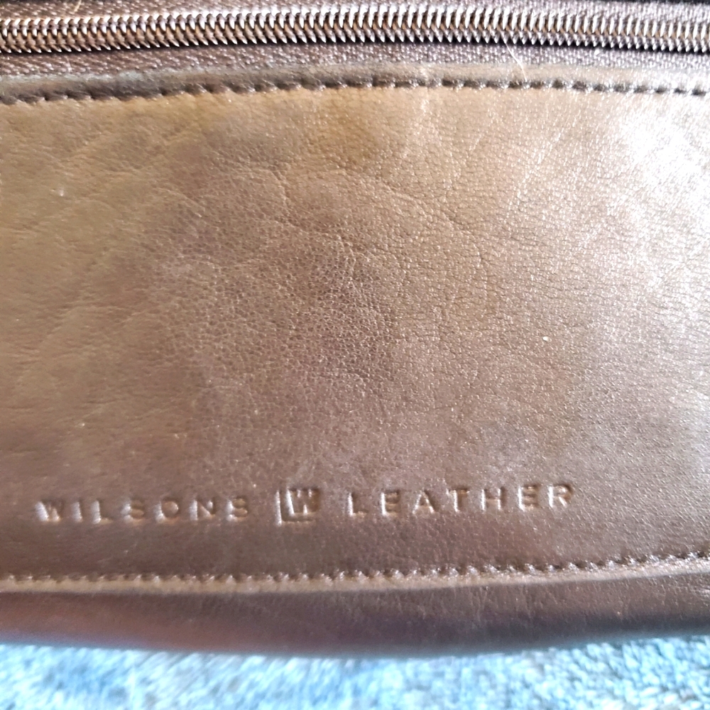 Wilson's Leather Soft leather wallet. Excellent Condition.